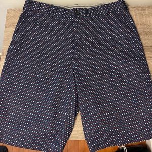 Walter Hagen Mens Golf Shorts Red, White, Blue Stars size 34
